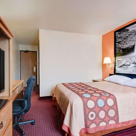 Super 8 Martinsburg Hotell Eksteriør bilde