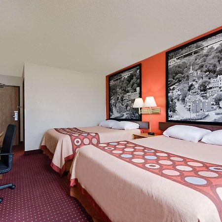 Super 8 Martinsburg Hotell Eksteriør bilde