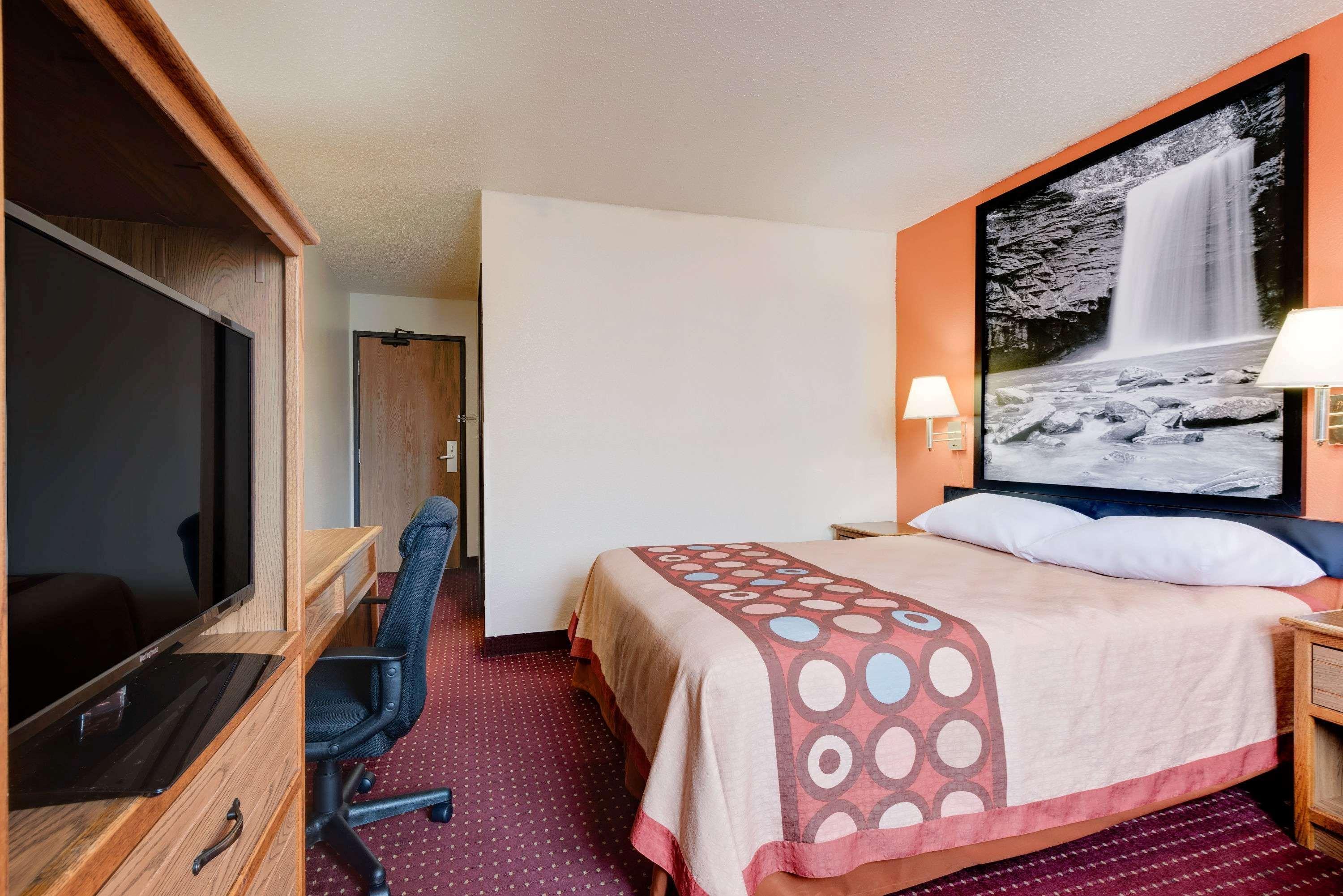 Super 8 Martinsburg Hotell Eksteriør bilde